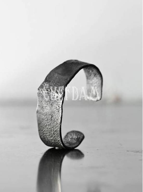 PRIMITIVE BANGLE SILVER HANDE-MADE MADE IN JAPAN